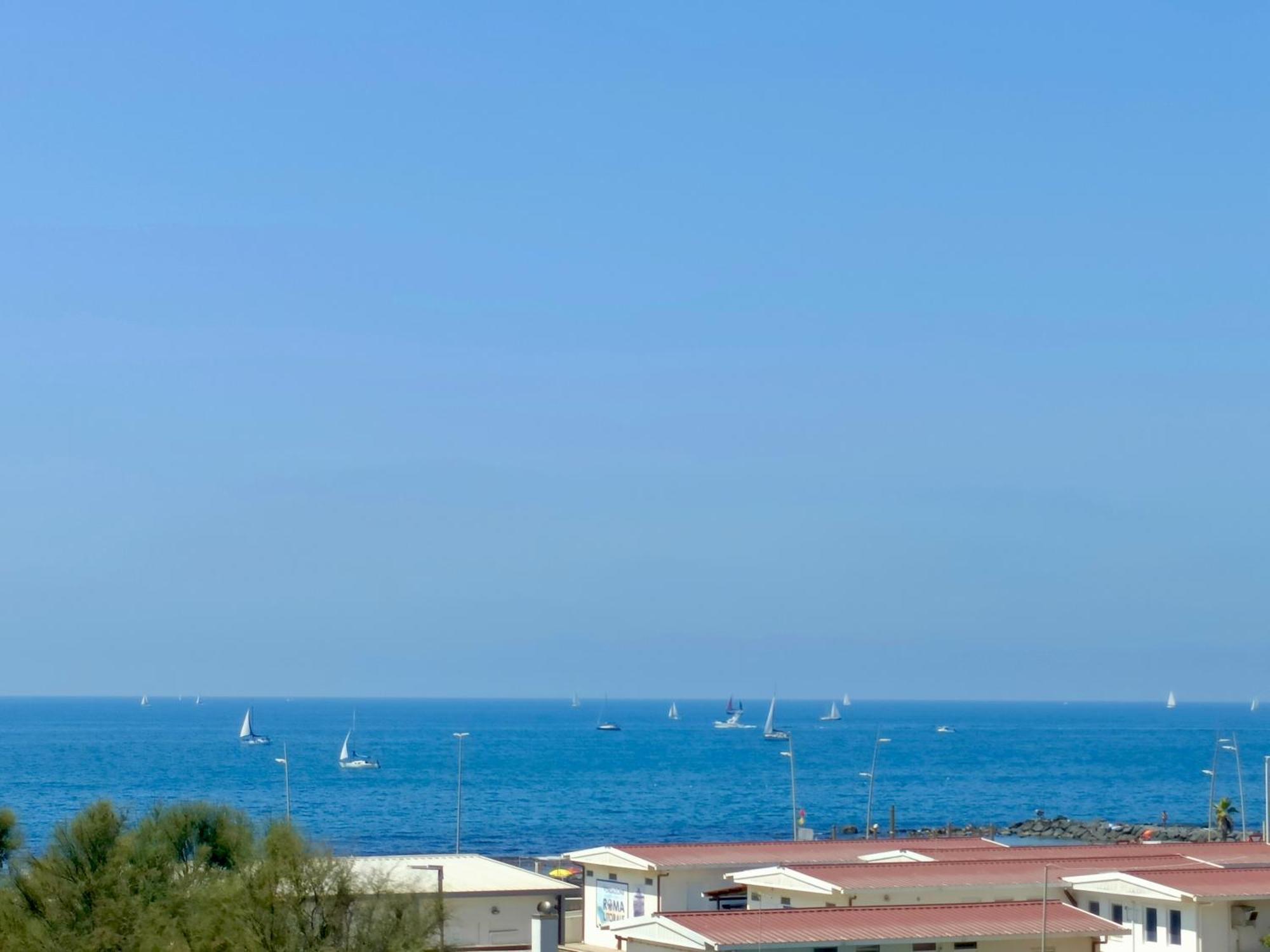 Casa Coco - Appartamento Al Mare Лидо-ди-Остия Экстерьер фото